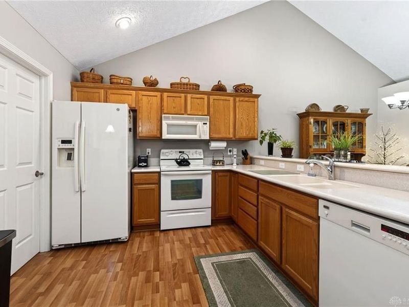 450 Birkdale Village Drive, Washington Township, OH 45458 Photo 27