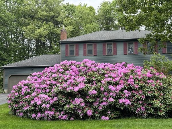 3 Sherbrooke Dr, Paxton, MA 01612