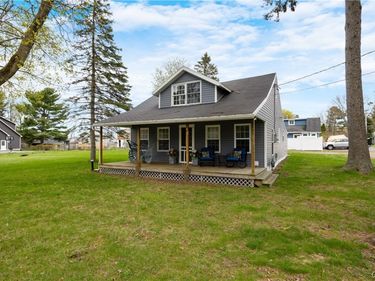 8900 Michigan Ave, Cicero, NY 13039