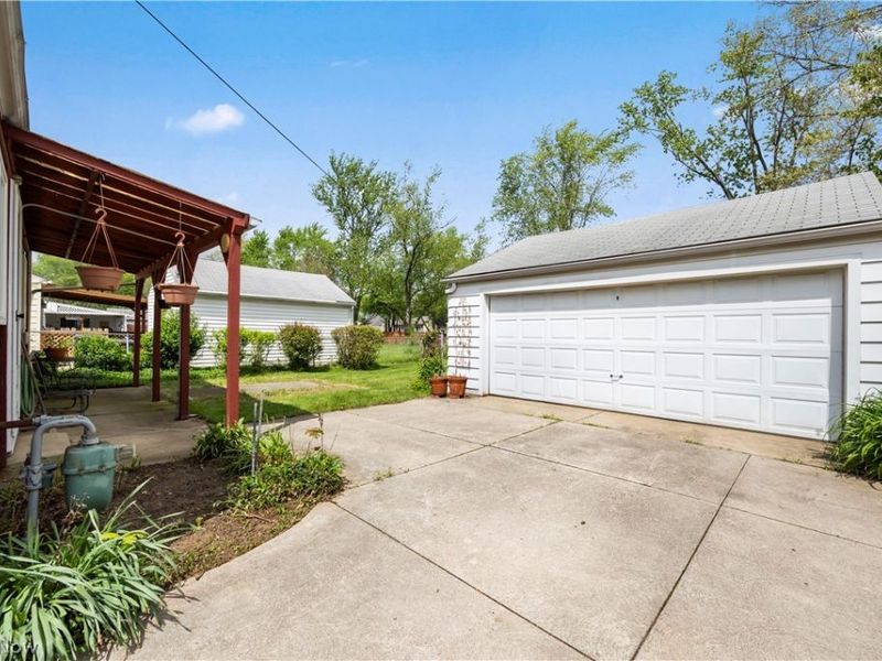 166 Caroline Street , Elyria, OH 44035 Photo 22