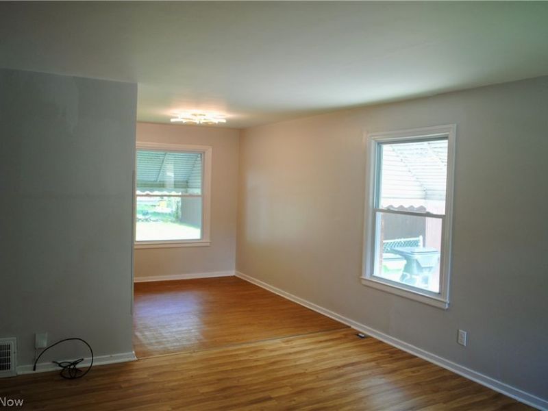 1527 Babbitt Road , Euclid, OH 44132 Photo 4