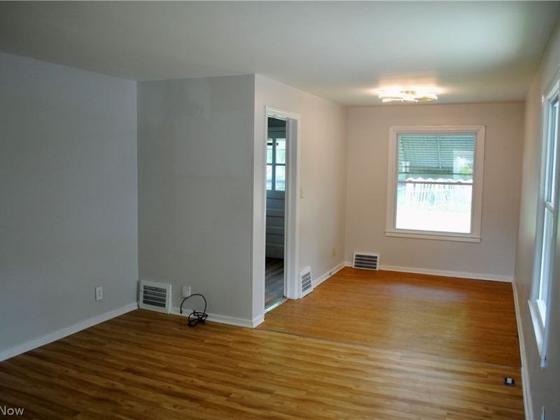 1527 Babbitt Road , Euclid, OH 44132 Photo 5