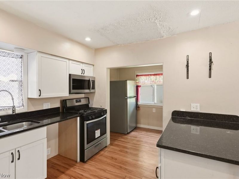 1026 Collinwood Avenue, Akron, OH 44310 Photo 5