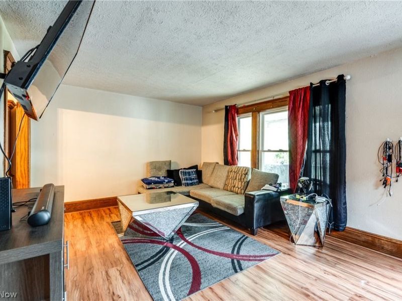 1026 Collinwood Avenue , Akron, OH 44310 Photo 6