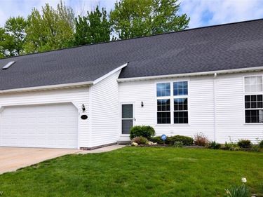 2529 Clearwater Lane, Unit 22, Painesville Twp, OH 44077