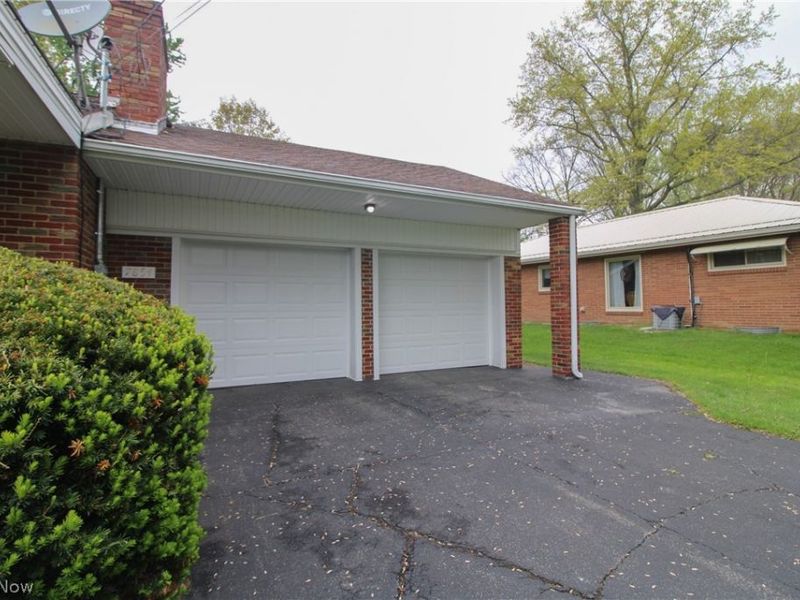 7854 Lee Run Road , Poland, OH 44514 Photo 2