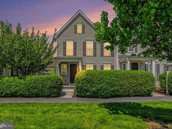 3256 LARK WAY, MECHANICSBURG, PA 17055