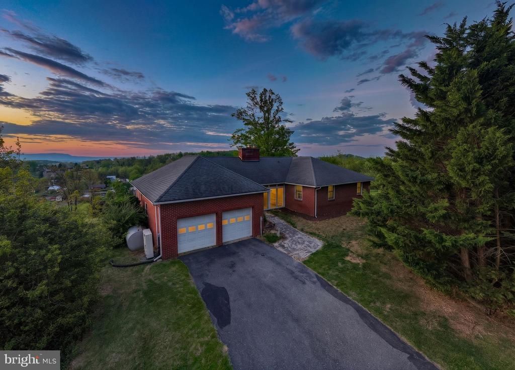 7133 TURLEYTOWN ROAD, SINGERS GLEN, VA 22850
