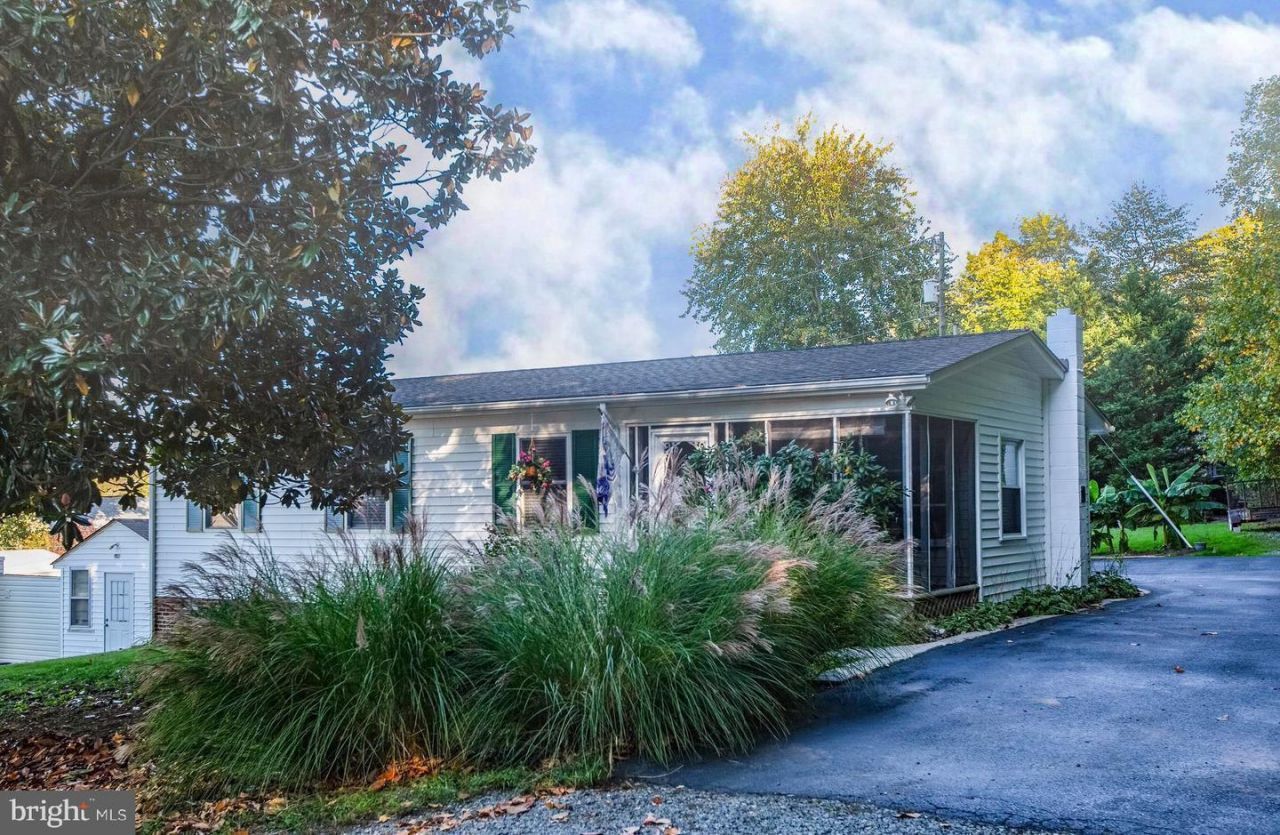 6181 3rd Street, King George, VA 22485 Main Photo