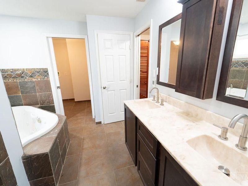 684 Smiley Avenue, Springdale, OH 45246 Photo 22