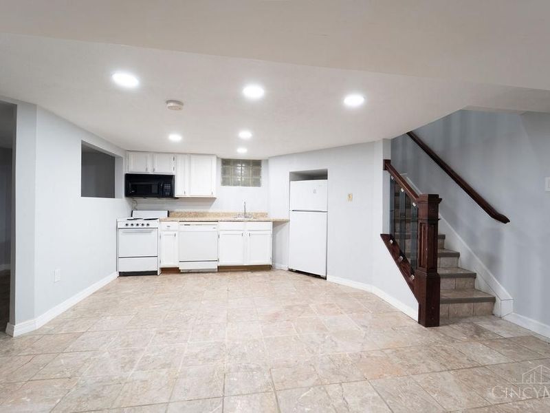 684 Smiley Avenue, Springdale, OH 45246 Photo 27