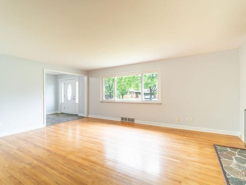 684 Smiley Avenue, Springdale, OH 45246 Photo 4