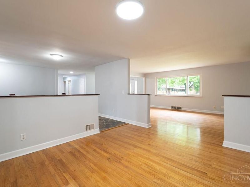 684 Smiley Avenue, Springdale, OH 45246 Photo 7