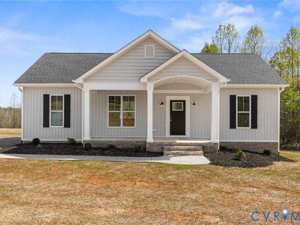 5712 Darlington Heights Road , Farmville, VA 23901