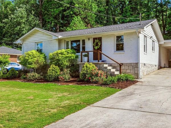 886 Scott Circle , Decatur, GA 30033