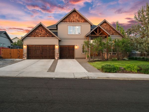 3550 SW 36th Place, Redmond, OR 97756