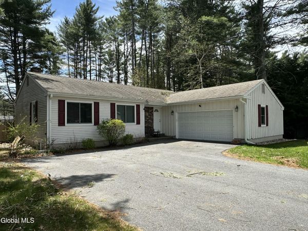 16 John Street, Queensbury, NY 12804