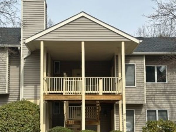 44 Westchester Ter, Clinton, NJ 08801