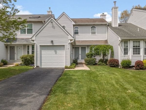 7 Munsee Trail, Branchburg, NJ 08876