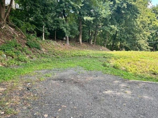 142 W Blackwell St, Dover, NJ 07801