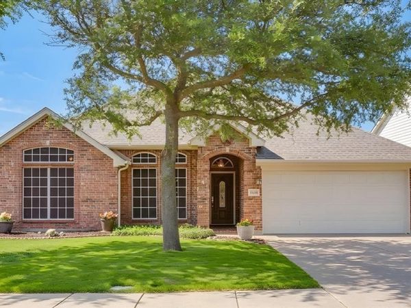 1410 Parkside Drive, Mansfield, TX 76063