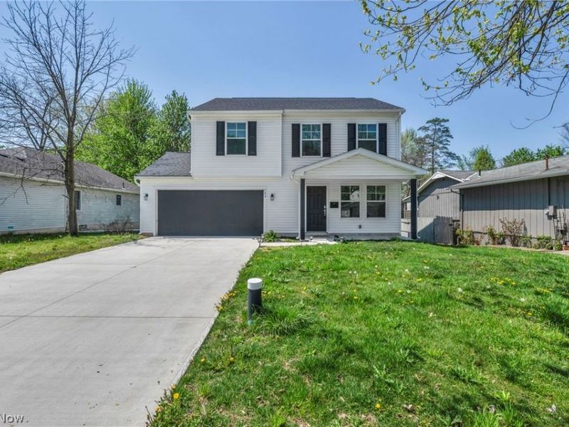 189 Alexander Drive , Elyria, OH 44035 Photo 1
