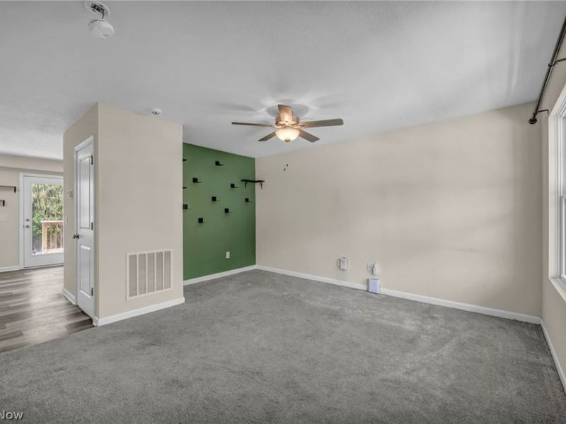 189 Alexander Drive , Elyria, OH 44035 Photo 3