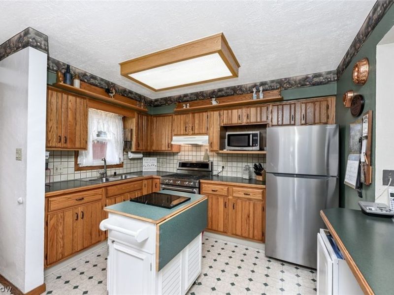 2839 Elmwood Street , Cuyahoga Falls, OH 44221 Photo 23