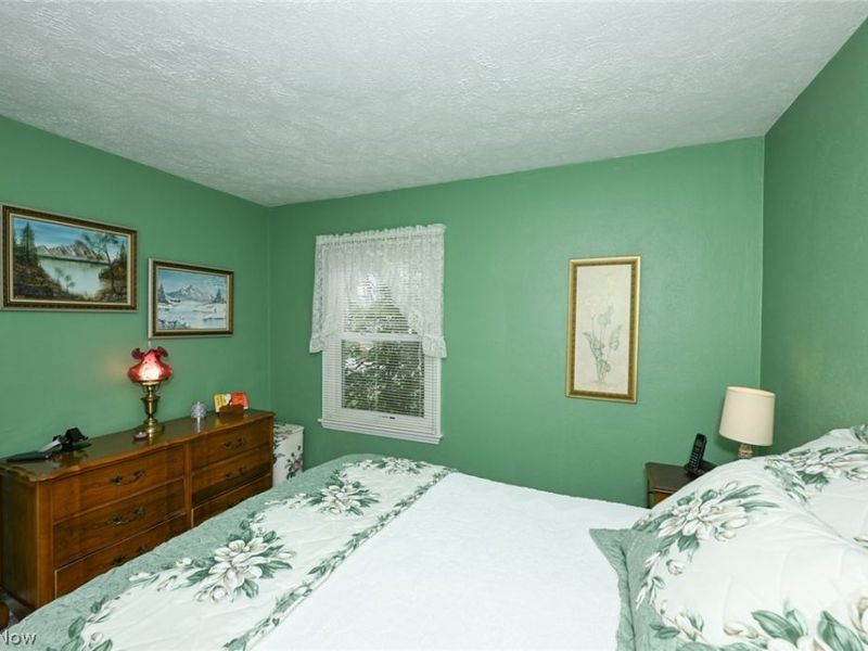 2839 Elmwood Street , Cuyahoga Falls, OH 44221 Photo 36