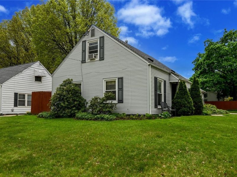 2839 Elmwood Street , Cuyahoga Falls, OH 44221 Photo 8