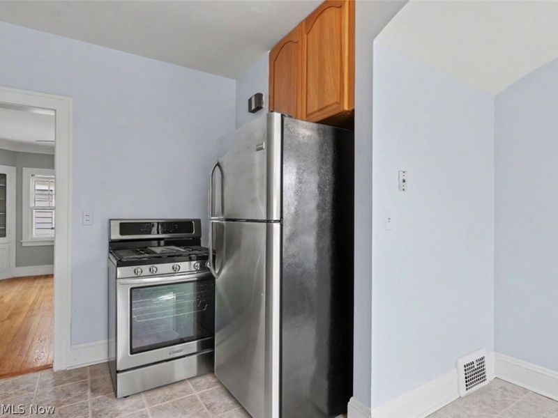17415 Winslow Road, Shaker Heights, OH 44120 Photo 13