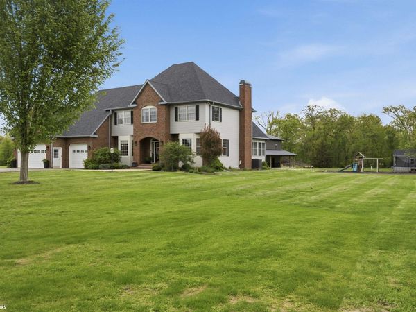 3297 Country Club Lane, Fort Madison, IA 52627