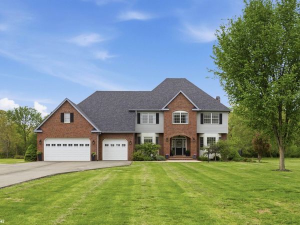 3297 Country Club Lane, Fort Madison, IA 52627