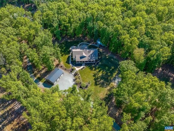 2016 DEEP CREEK RD, PALMYRA, VA 22963