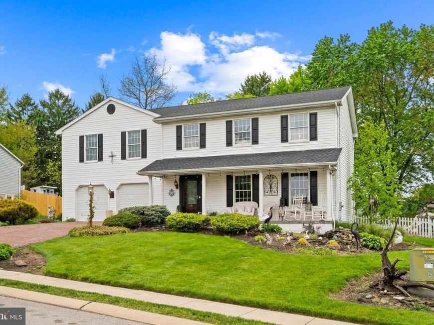 3121 Pineview Drive , Dover, PA 17315 Main Photo
