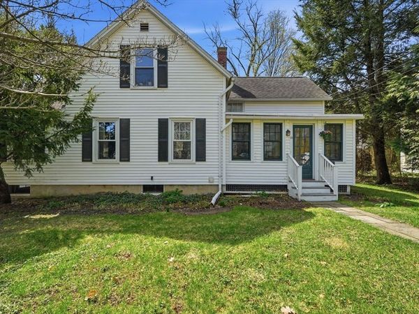 35 Taylor Street, Amherst, MA 01002