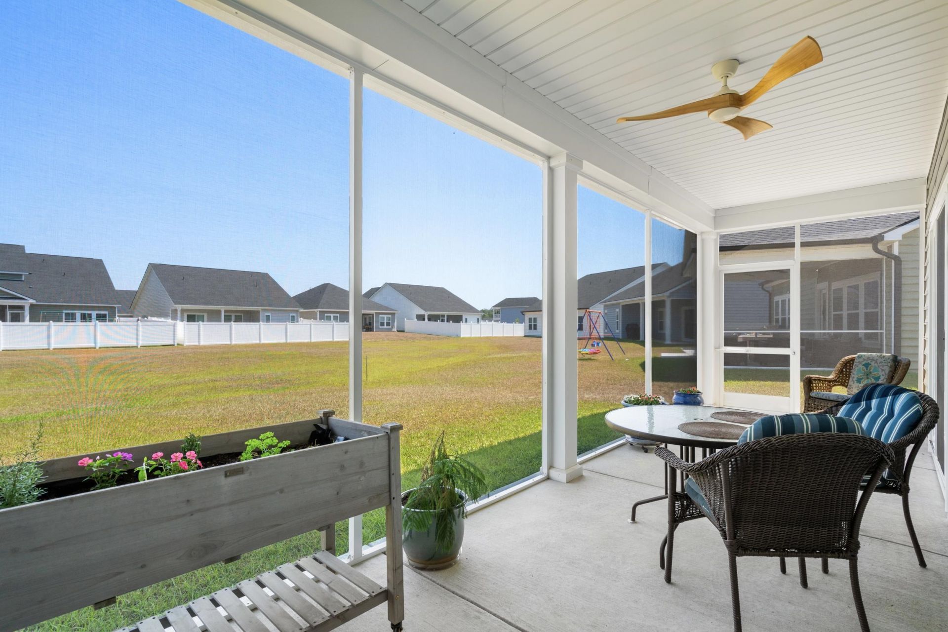 2009 Lone Cypress Dr Photo 34