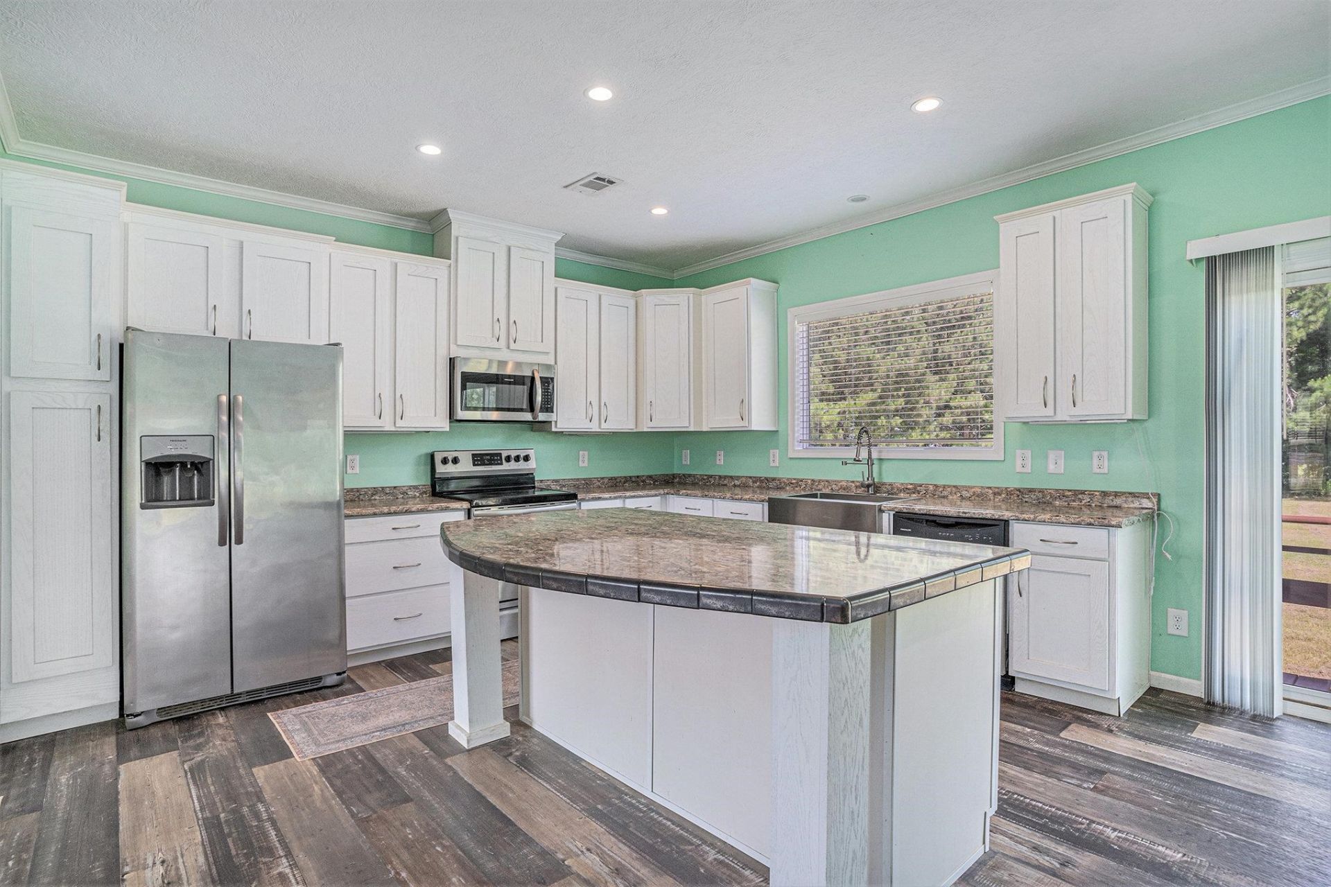 580 Circle M Rd. Photo 10