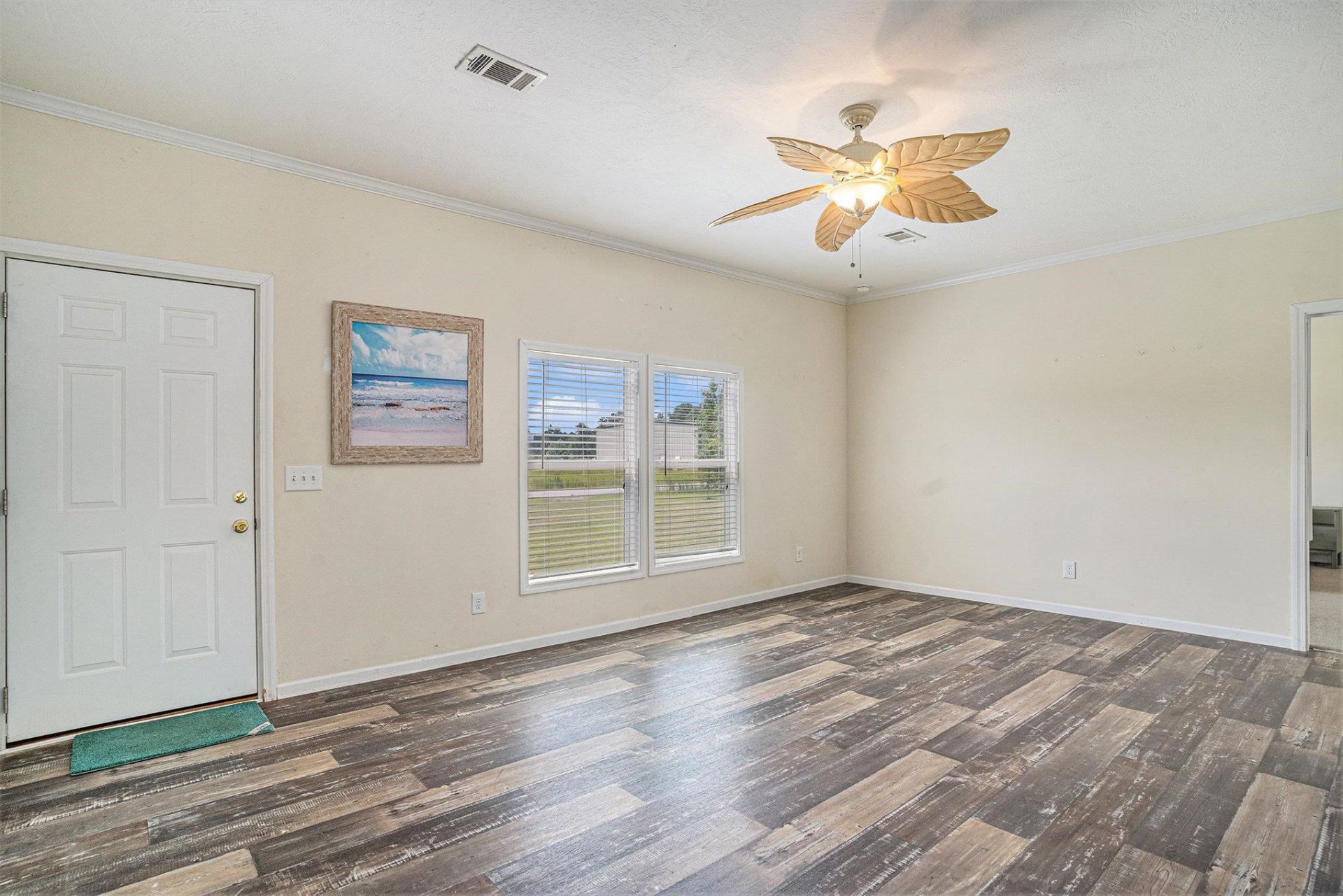 580 Circle M Rd. Photo 3