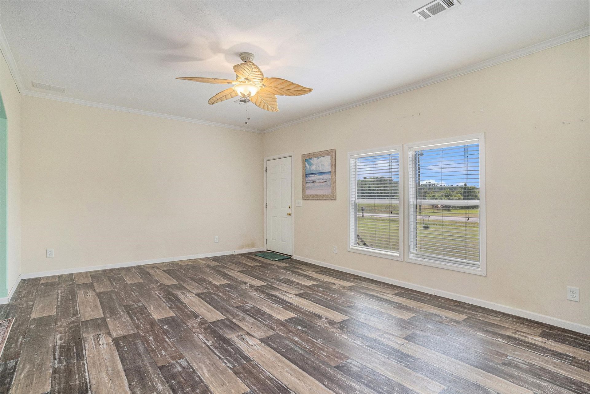 580 Circle M Rd. Photo 5