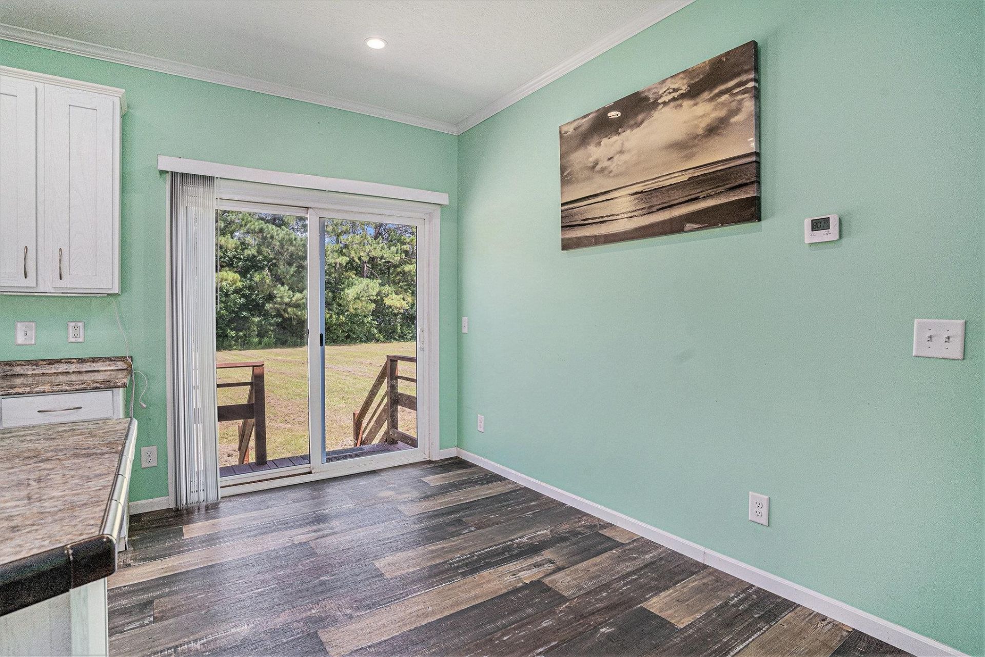 580 Circle M Rd. Photo 8