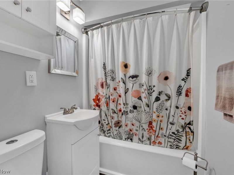 311 E 262nd Street , Euclid, OH 44132 Photo 15