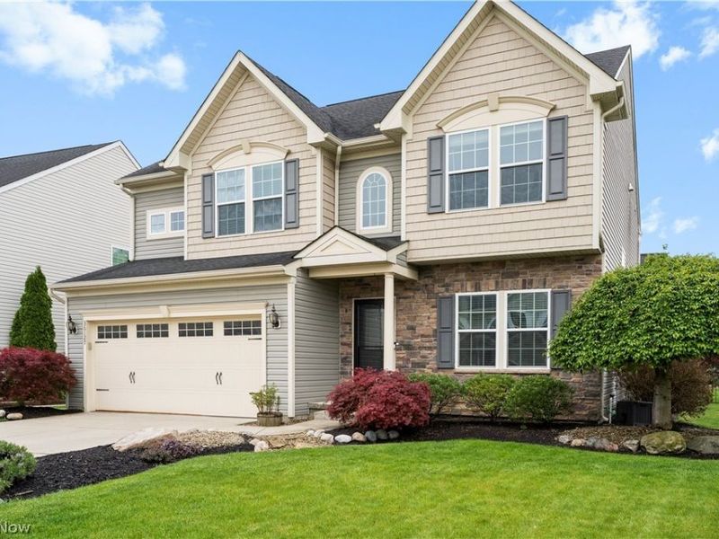 36127 Harbor Drive , North Ridgeville, OH 44039 Photo 2
