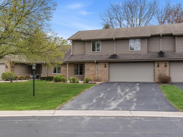 3770 Klondike COURT, Unit B, Brookfield, WI 53045
