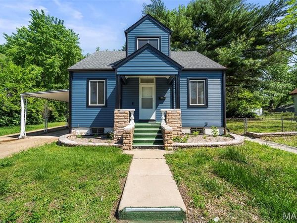 7025 Julian Avenue, University City, MO 63130
