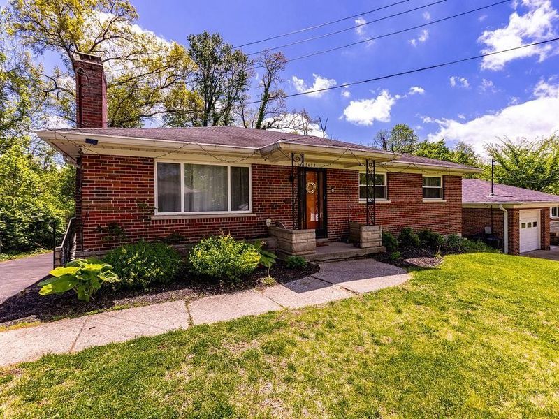2677 Altura Drive, Cincinnati, OH 45239 Photo 3
