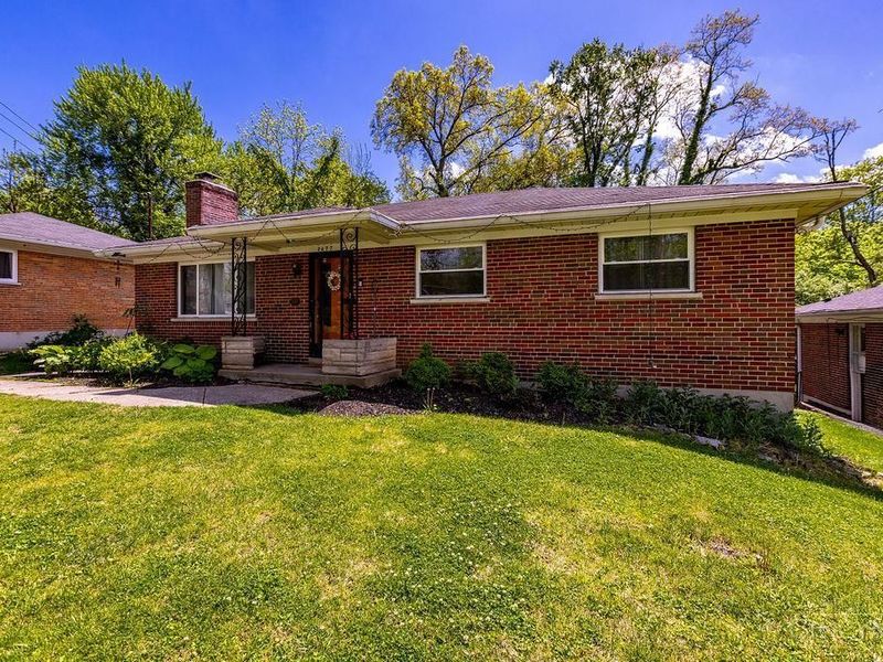2677 Altura Drive, Cincinnati, OH 45239 Photo 4