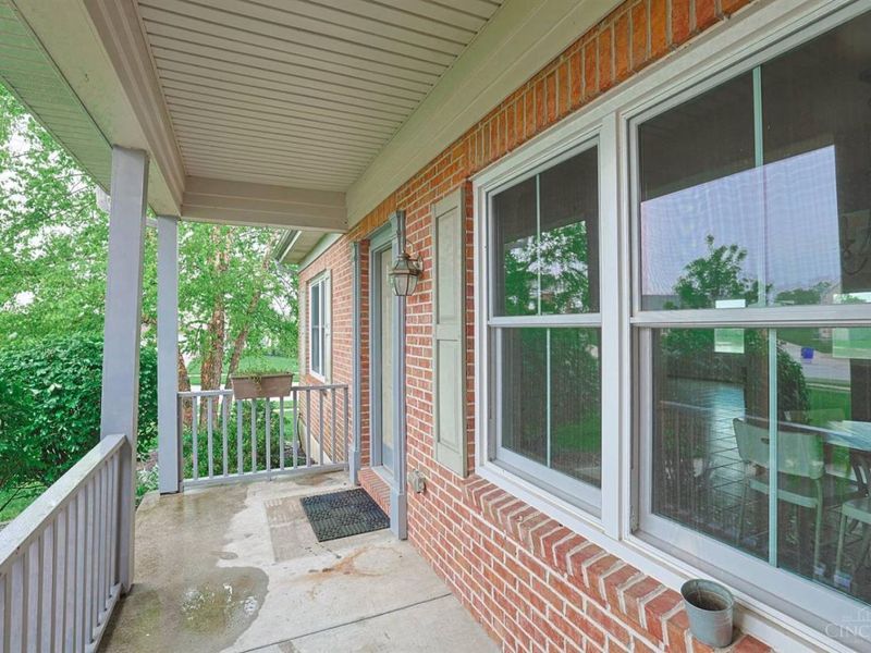 1601 Laura Jean Drive, Hamilton, OH 45013 Photo 3