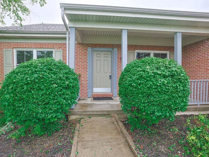 1601 Laura Jean Drive, Hamilton, OH 45013 Photo 4