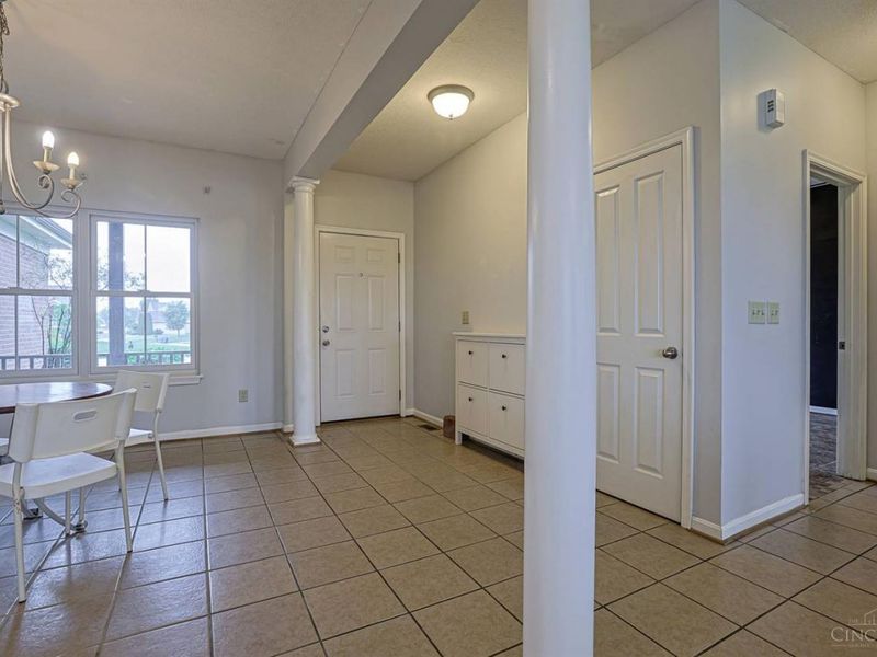 1601 Laura Jean Drive, Hamilton, OH 45013 Photo 6